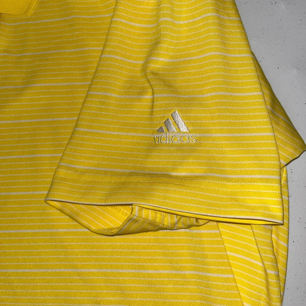💜 Adidas Athletic Striped Polo